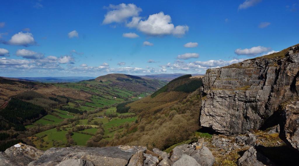 Wales' Highest Village - The Chartist Cottage - Trefil Tredegar Екстериор снимка